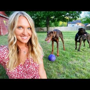 Meet your Posher, Emilie